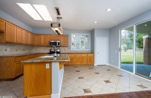 Eastvale House | C0rona room