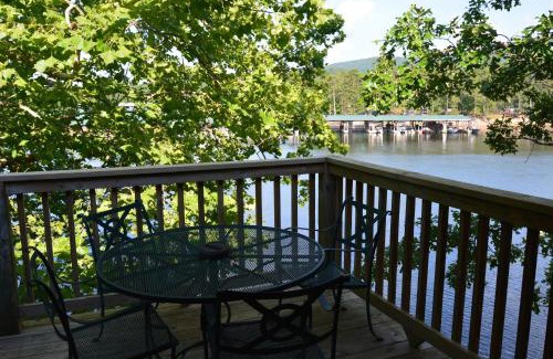 Mount Ida House | C10, Two bedroom, two bath log-sided, lake view, luxury Harbor North cottage with hot tub cottage