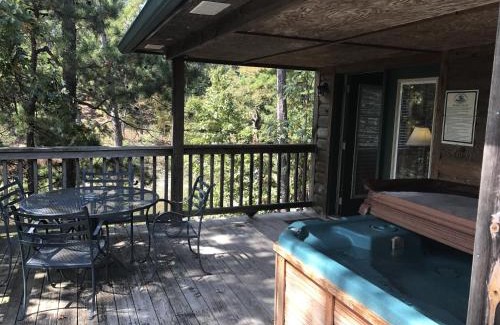 Mount Ida House | C11, Two bedroom, two bath log-sided, luxury Harbor North cottage with hot tub cottage
