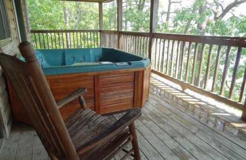 Mount Ida House | C14, Two bedroom, two bath, log-sided, luxury Harbor North cottage overlooking the lake, cottage