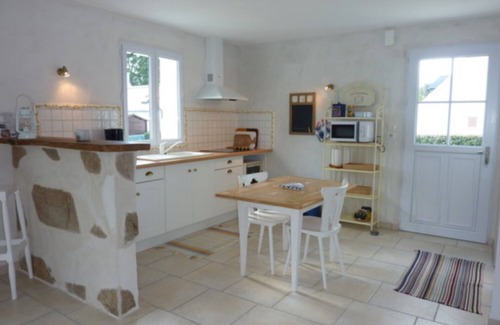 Tregunc House | C4050 - PLEASANT VACATION HOME WITH GARDEN LOCATED 50 M FROM THE BEACH