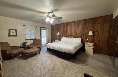 Mount Ida House | C7, Three bedroom, three bath log-sided, luxury Harbor North cottage with hot tub cottage