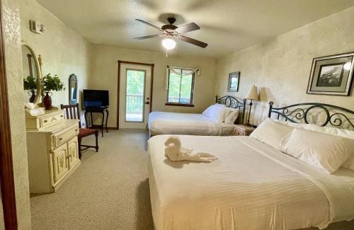 Mount Ida House | C9, Two bedroom, two bath, log-sided, lake view cottage with hot tub cottage