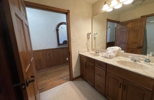 Mount Ida House | C9, Two bedroom, two bath, log-sided, lake view cottage with hot tub cottage