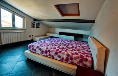 Castelnuovo Magra Apartment | CA' FRA e OLY Cinque Terre, Lerici, wifi, aria condizionata