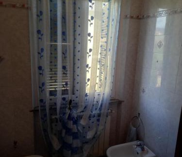 Castelnuovo Magra Apartment | Ca' LUCIANO Cinque Terre, wifi, aria condizionata