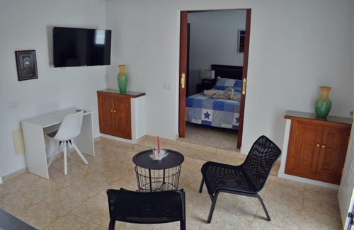 Puerto Lajas Apartment | CA.MARCELA. 200 metros del mar.