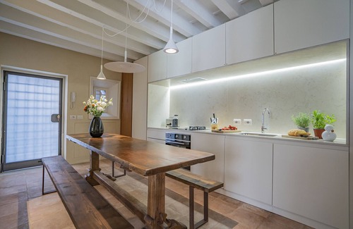 Dorsoduro Apartment | Ca' Minore Secret Garden