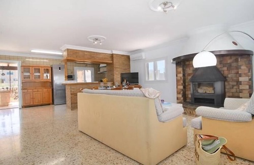 Cala Santany Villa | Ca Na Maria Francisca. Village house for 6 people in Cala Llombards.