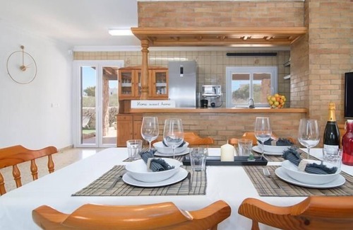 Cala Santany Villa | Ca Na Maria Francisca. Village house for 6 people in Cala Llombards.