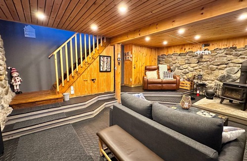 Notre-Dame-Auxiliatrice-de-Buckland Ski Chalet | Chalet Le Buckland