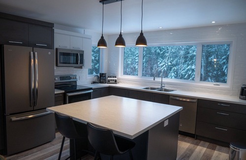 Petite-Riviere-Saint-Francois Ski Chalet | Cottage Quebec - Olivine
