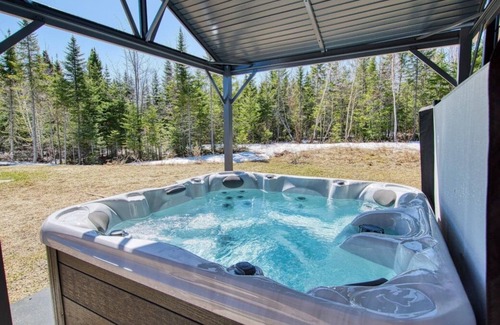 Petite-Riviere-Saint-Francois Ski Chalet | Cottage Quebec - Olivine