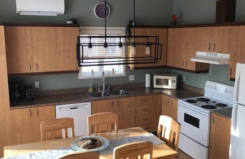 Petite-Riviere-Saint-Francois House | Cottage CIN-57-2 | Petite-Rivière-St-François