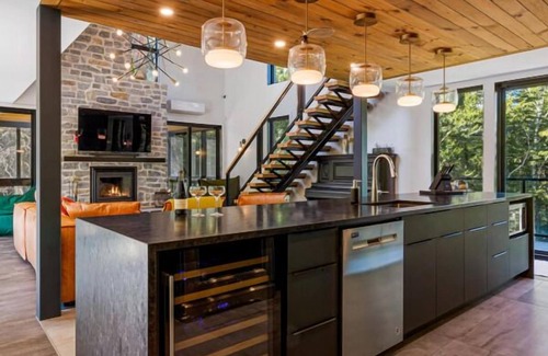 Petite-Riviere-Saint-Francois Ski Chalet | Cottage LEZ-48 | Petite-Rivière-St-François