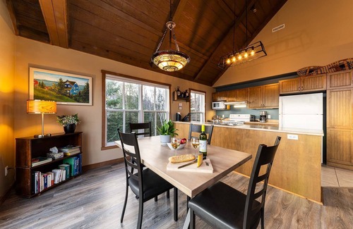 Petite-Riviere-Saint-Francois Ski Chalet | 14 guests with SPA - Chalet LaPaix-Ski