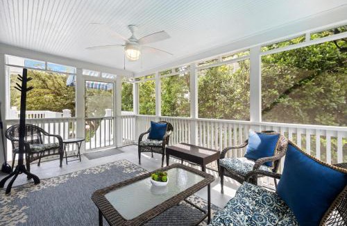 Isle of Palms House | CA411: 411 Carolina Blvd.