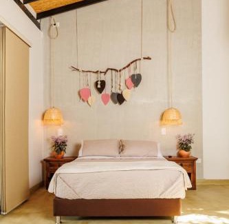 Pinchote Other | Cabaña Brown