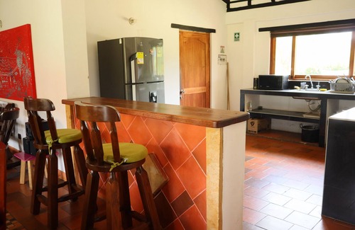 Old Town Cabin | Cabaña Campestre con Zona de Camping y Parqueadero, Familiar y Acogedora