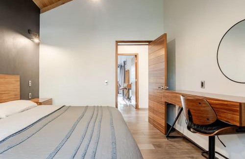 Mazamitla Ski Chalet | Cabaña de lujo 2 habitaciones con Jacuzzi Dentro del Bosque a 10 min del Pueblo