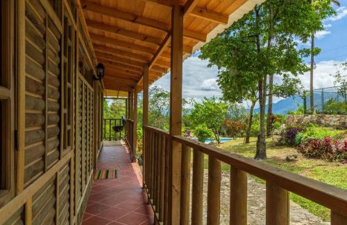 San Antonio del Tequendama House | Cabaña en El Guadual