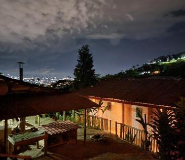Dosquebradas House | Cabañas rurales Arabi