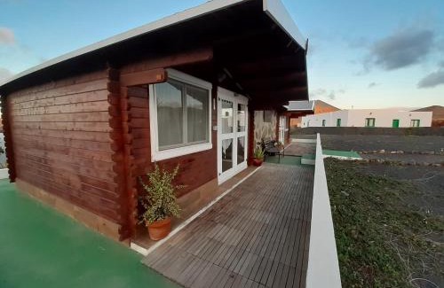 Tinajo House | Cabañas Volcán Capellania