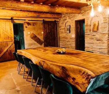 Vama Ski Chalet | Cabană Urșilor Gosen