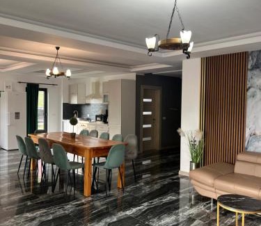 Borsa Villa | CABANA BELVEDERE