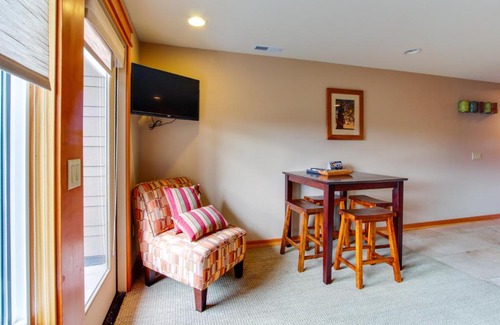 Chelan House | Cabana