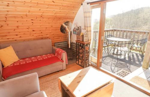 Bedwas Trethomas & Machen House | Cabanau Bach