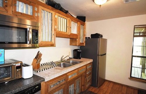 Vian Cabin | Cabin 1, AKA The Treehousen 1 bedroom and a loft. 2 bathrooms. nSleeps 5