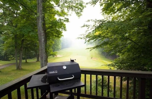 Gaylord House | Cabin 2475 - Eye-Catching Log Cabin inside Resort