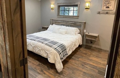 Whitefish Cabin | Cabin #3 at Grizzly Ridge Retreats