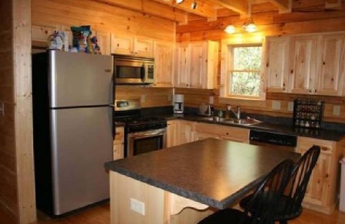 Lake Lure Cabin | Cabin*3 Master Bedrooms*Hot Tub*WiFi*Game Room*Book For Now Spring & Summer