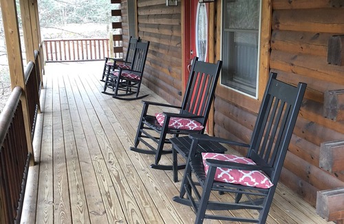 Lake Lure Cabin | Cabin*3 Master Bedrooms*Hot Tub*WiFi*Game Room*Book For Now Spring & Summer