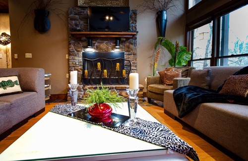 Golden House | Cabin # 3-Ritz on the River @ Rivers Bend Resort
