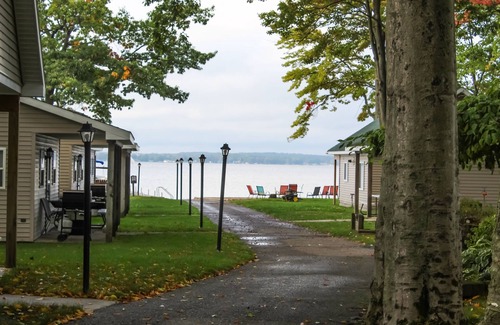 Houghton Lake Cabin | Cabin 4 - Cozy 3-bedroom lakefront