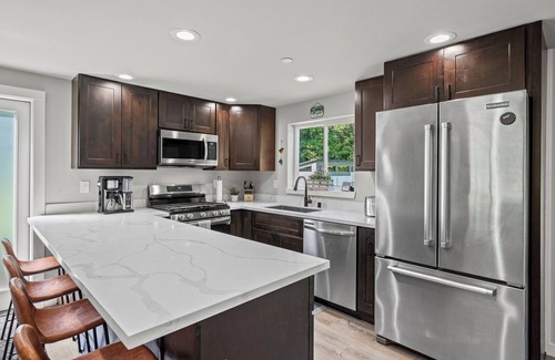 Ashford Cabin | Cabin at Rainier: New-AC-WiFi-Lg. Yard