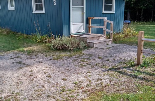 Grayling Cabin | Cabin #B - West M-72 Hwy
