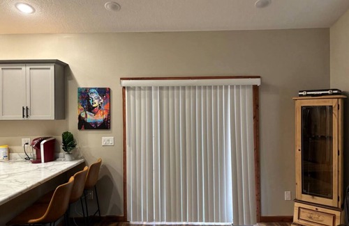 Mountain Home House | Cabin Comfort, Lake and Marina Nearby 1 mile!