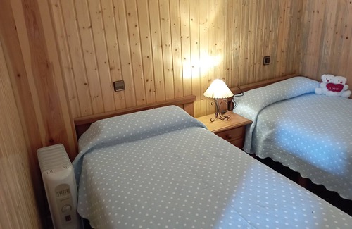 Villanueva del Ariscal Cabin | Cabin for rest 2 people in the middle of nature