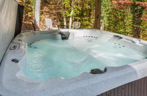 Dahlonega House | Cabin Fever - Hot Tub, Game Room, 3 King Beds