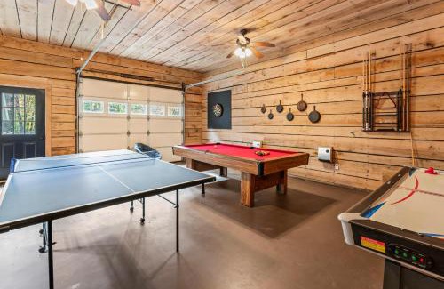 Dahlonega House | Cabin Fever - Hot Tub, Game Room, 3 King Beds