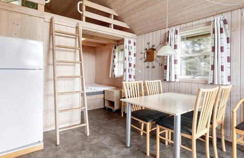 Nr. Lyngby House | Cabin in camping resort with heating