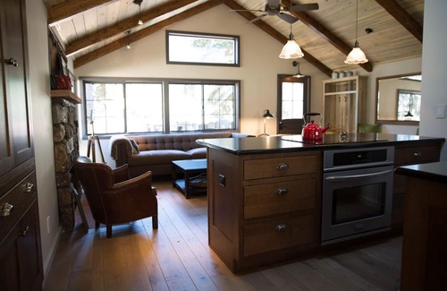 Green Mountain Falls Cabin | Cabin in the Pines, Artfully Renovated - Great Views - Quaint Green Mtn Falls.