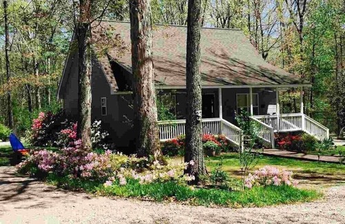 Lutts House | Cabin in the woods, 3 miles from Bruton Branch Recreational Area on TN River