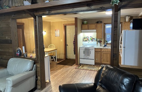 Crawford County Cabin | CABIN IN THE WOODS 3-2, Sleeps 8, 10 acres, pet friendly close to ORV trails!