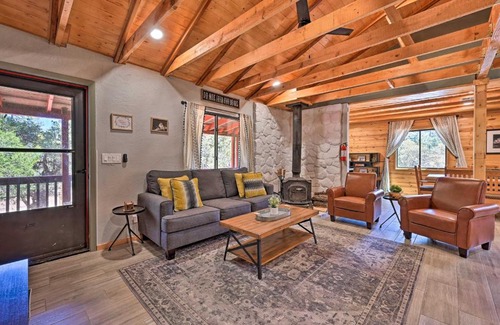 Pine House | Cabin in Tonto National Forest Deck and Views!