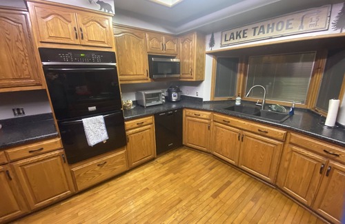 Round Hill Village Cabin | Cabin in Zephyr Cove; close to lake and slopes, hot tub and kayaks